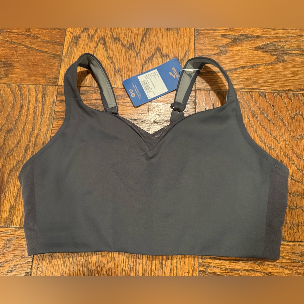 Brooks Women's Gray Sports Bra